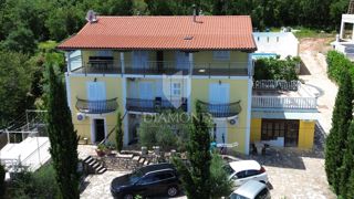 Rabac, una bella casa con vista libera sul mare