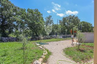 Terreno edificabile vicino a Rovigno