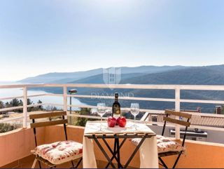 ESCLUSIVO!!! Bellissimo appartamento con vista mare