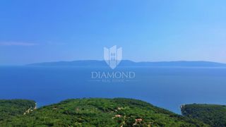 TERRENO EDIFICABILE CON VISTA, VICINO AD ALBONA