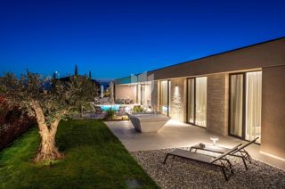 Parenzo, esclusiva villa smart home con vista aperta
