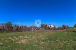 Pola, Dignano terreno edificabile