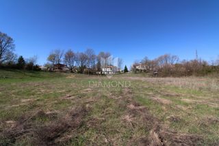 Labin, dintorni, ampio terreno edificabile