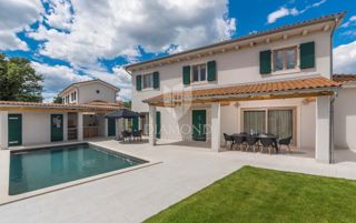 Bellissima villa con piscina a Barbana