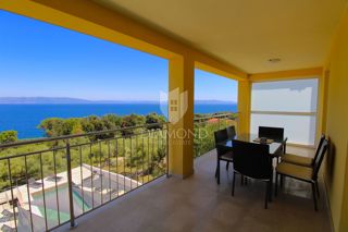 Palazzina con una bellissima vista sul mare