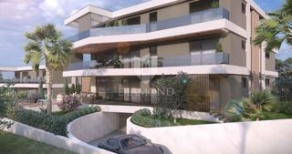 Appartamento con terrazza di 40 m2 e vista sul mare a Pješčana Uvala!