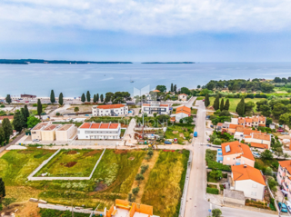 Terreno edificabile con progetto, 300 m dal mare, Fasana!
