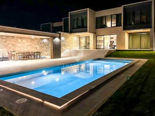 Casa lussuosa, nuova e moderna vicino a Rovigno