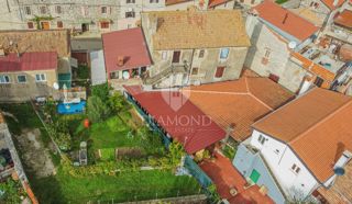 Verteneglio, casa per investimenti con spazio commerciale!