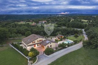 L'Istria centrale, una bella casa con tre unità abitative