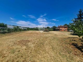 Terreno Poreč, 796m2