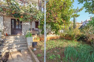 OCCASIONE! ROVIGNO! APPARTAMENTO, GIARDINO, PARCHEGGIO!