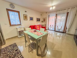 In esclusiva! Cittanova, appartamento al piano terra a 100 metri dalla spiaggia!