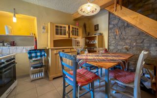 Casa autentica, centro storico di Labin