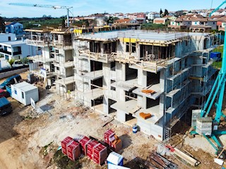 Parenzo, dintorni, spazioso appartamento al primo piano vicino alle spiagge!