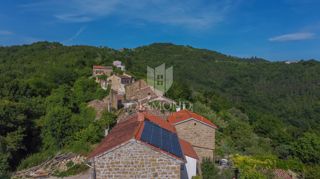 Motovun, Casa in pietra con vista panoramica su Montona!