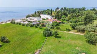 Umago, San Lorenzo, terreno edificabile vicino al mare!