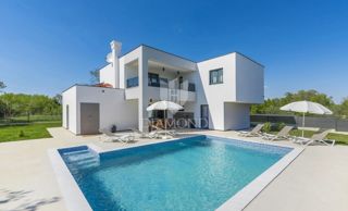 Marčana, Casa vacanze con piscina in posizione tranquilla