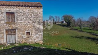 Terreno edificabile con edificabilità registrata a Valtura!