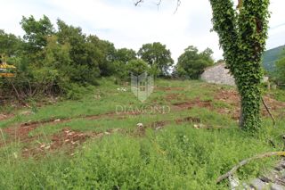 TERRENO EDIFICABILE, A 2 KM DA LABIN