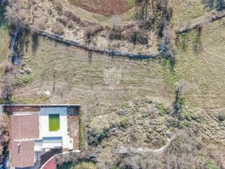 Ottimo terreno edificabile vicino a Rovigno