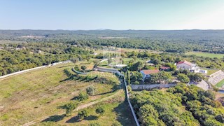 Bella proprietà a Rovigno vicino al mare