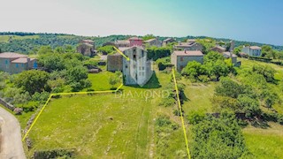 Momiano, dintorni! Rudere da ristrutturare con vista panoramica sul mare!