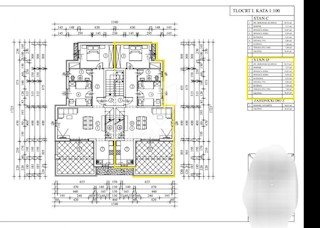 Parenzo, dintorni, appartamento a due piani con tre camere da letto con vista mare!