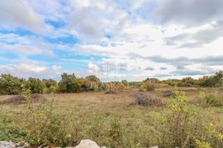 Marčana, dintorni, terreno in una posizione tranquilla