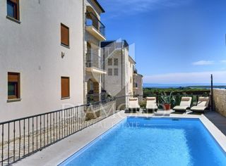 Pola dintorni - confortevole appartamento con piscina-VISTA MARE