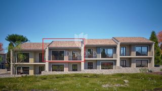 Nuovo appartamento vicino a Rovigno con balcone e parcheggio