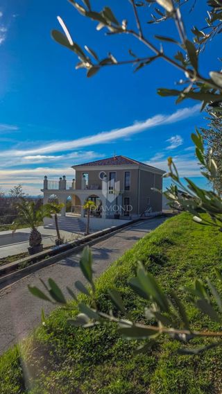 Buie, casa eccezionale con vista mare!