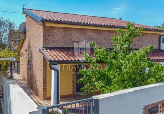 Medulin, dintorni, casa con un bel giardino vicino al mare