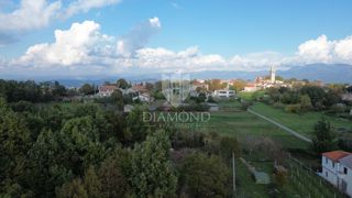 Gračišće, terreno in una posizione tranquilla