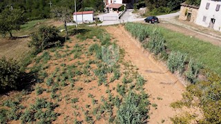 Terreno edificabile vicino a Montona!