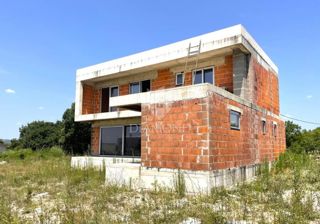 Labin, dintorni, casa roh-bau vicino al mare 