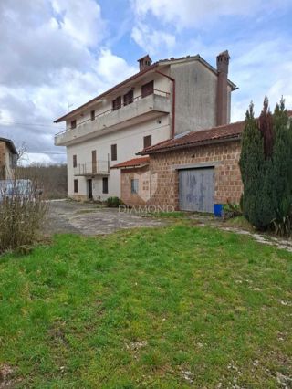 Grande tenuta nei pressi di Pisino