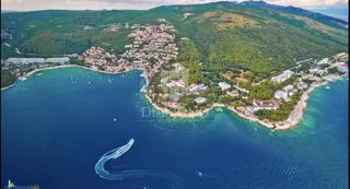 Rabac, appartamento su due piani in ottima posizione