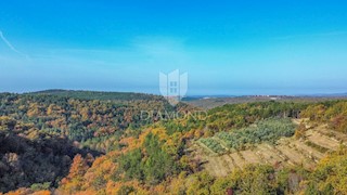 Terreno edificabile con una bella vista vicino a Grisignana