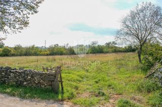 Barban, dintorni, ampio terreno in un luogo tranquillo