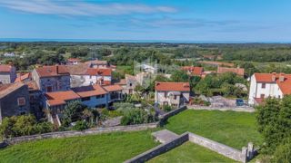 Istria, Verteneglio, casa da ristrutturare una via tranquilla!