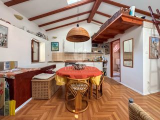 Appartamento duplex nel centro con vista mare