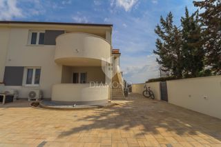 Šišan, casa di qualità con tre appartamenti