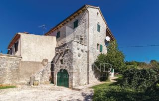 Barbana, dintorni, bella casa autoctona in una posizione tranquilla
