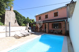 Barban, dintorni, casa vacanze ristrutturata con piscina