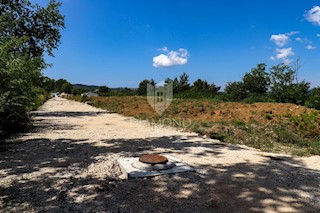 Terreno con vista su Montona!