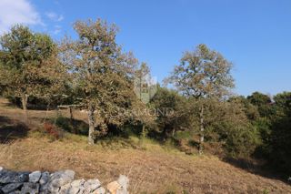 Terreno edificabile in un villaggio vicino a Valle