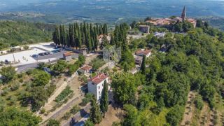 Grisignana, casa in ottima posizione con ampio cortile