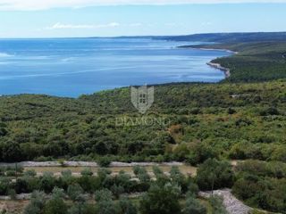 Terreno edificabile con fantastica vista mare