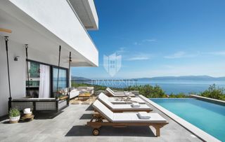 VILLA UNICA CON VISTA PANORAMICA SUL MARE